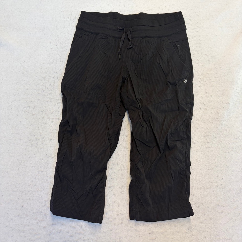 Lululemon Dance Studio Crop Womens Size 8 Black Pinstripe Textured LW6601S